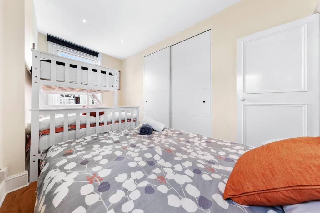 Spacious Sleep 11 With Terrace In Earls Court Ec99 Londres Extérieur photo