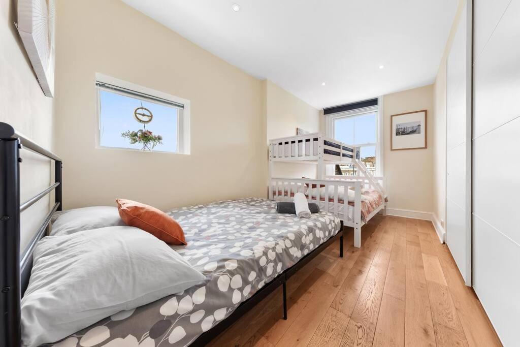 Spacious Sleep 11 With Terrace In Earls Court Ec99 Londres Extérieur photo