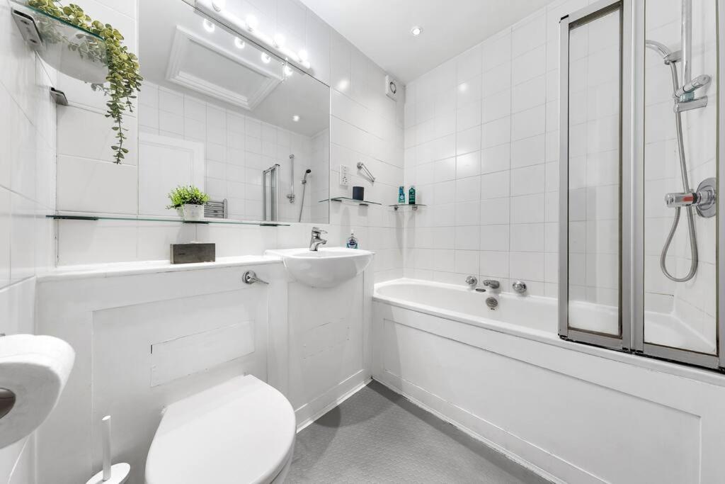 Spacious Sleep 11 With Terrace In Earls Court Ec99 Londres Extérieur photo